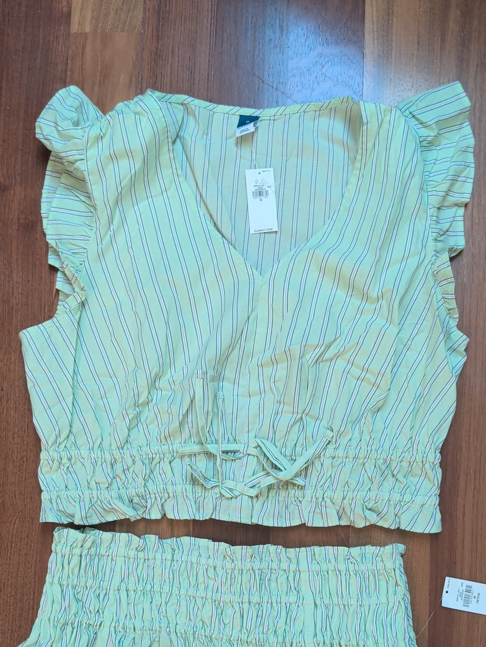 Old Navy Matching Set Smocked Skirt Crop Top Sz M - Picture 2 of 5